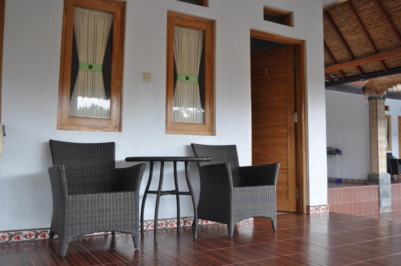 Simpang Inn Sakti Bagian luar foto