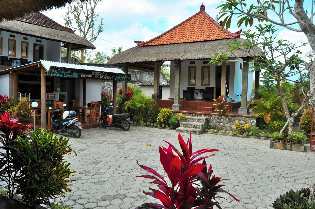 Simpang Inn Sakti Bagian luar foto
