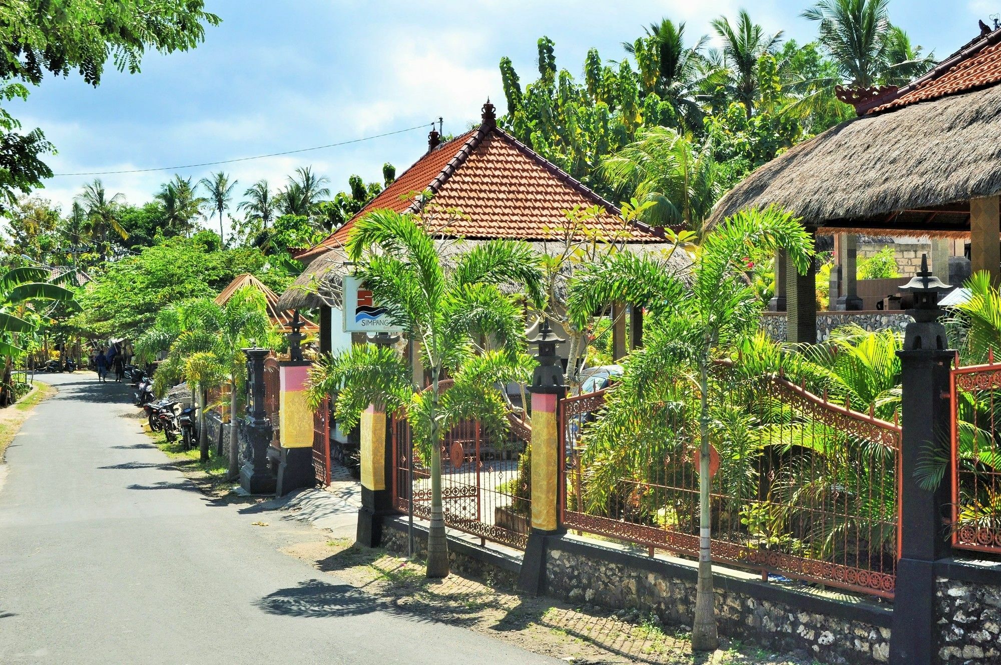 Simpang Inn Sakti Bagian luar foto